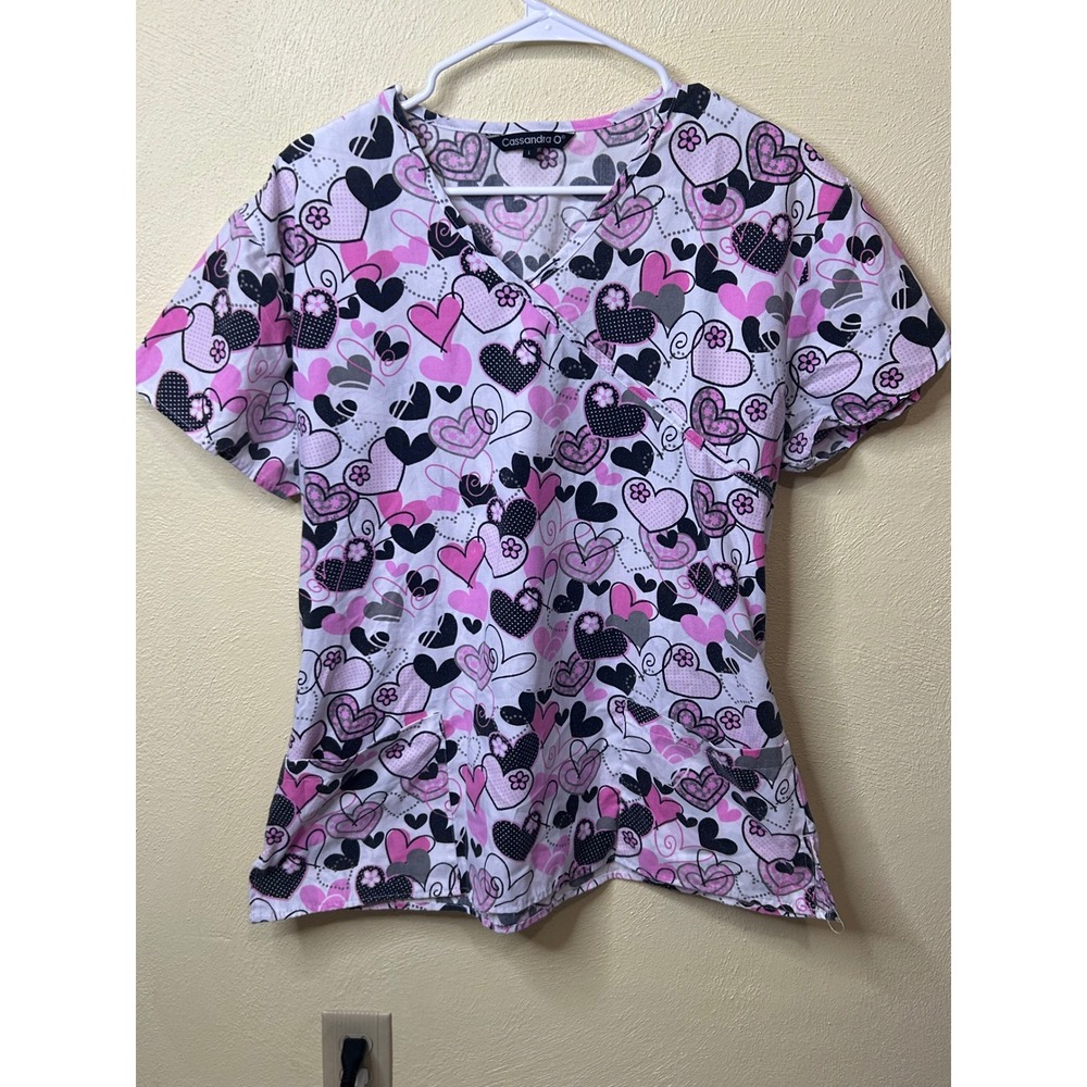 Cassandra O Pink Heart Print Scrub Top V-Neck Medical Uniform Large 5033-33/1266